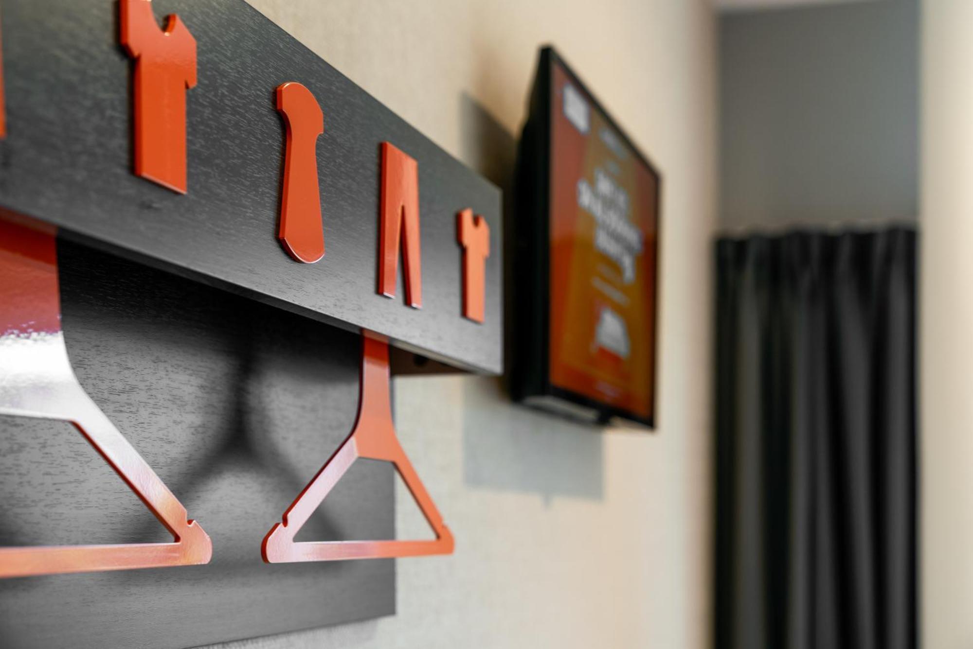 Easyhotel ミルトン・ケインズ エクステリア 写真