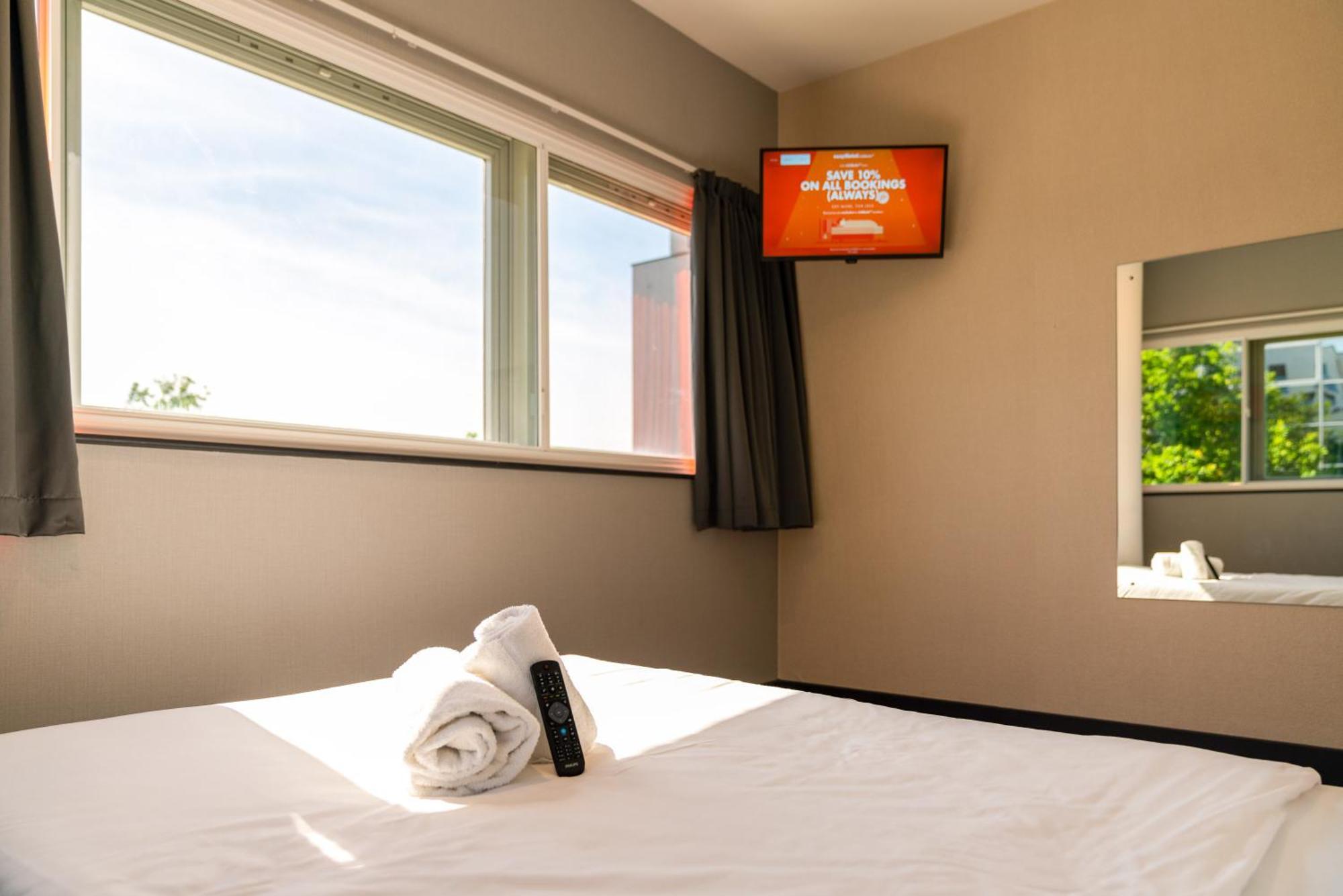 Easyhotel ミルトン・ケインズ 部屋 写真