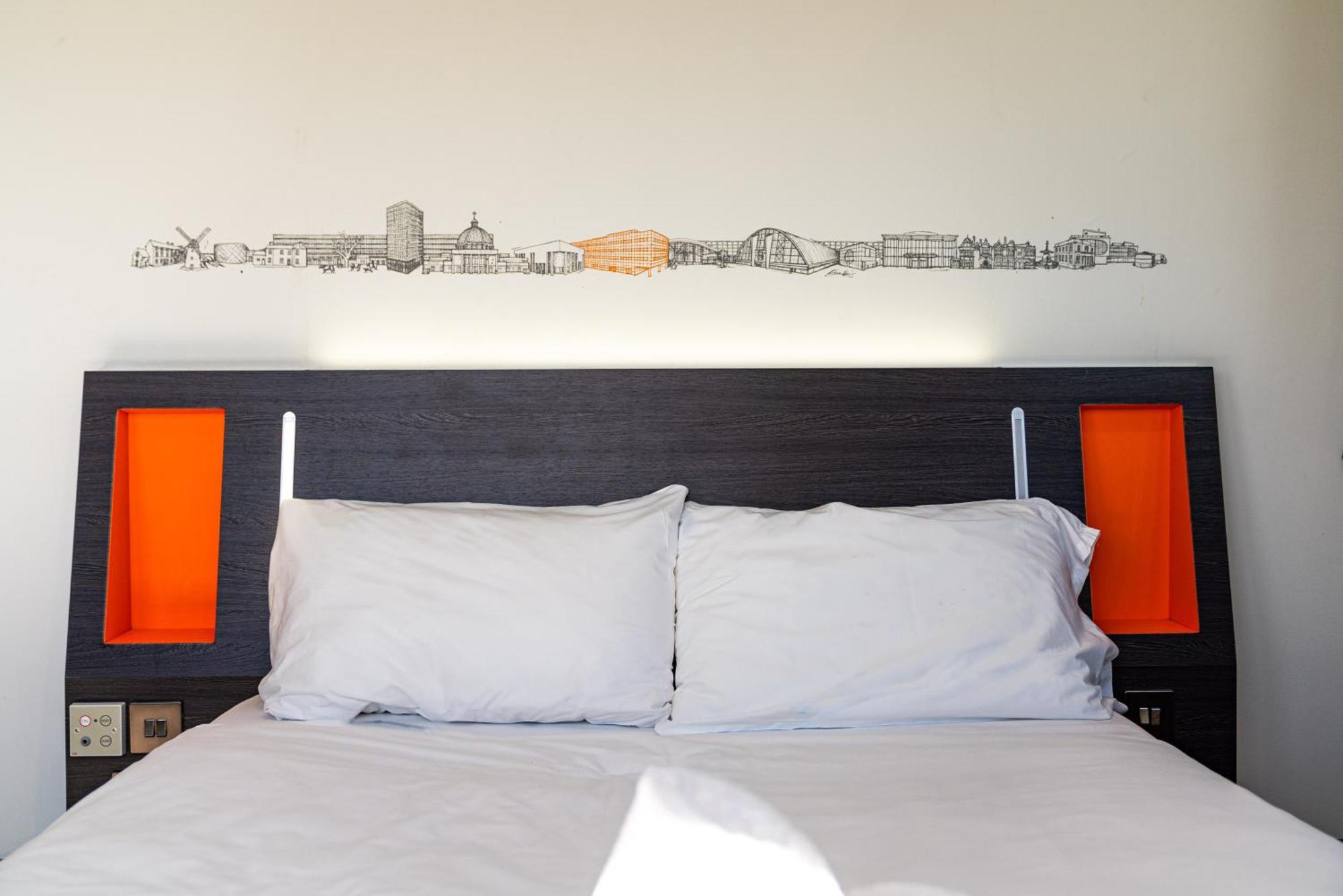 Easyhotel ミルトン・ケインズ 部屋 写真