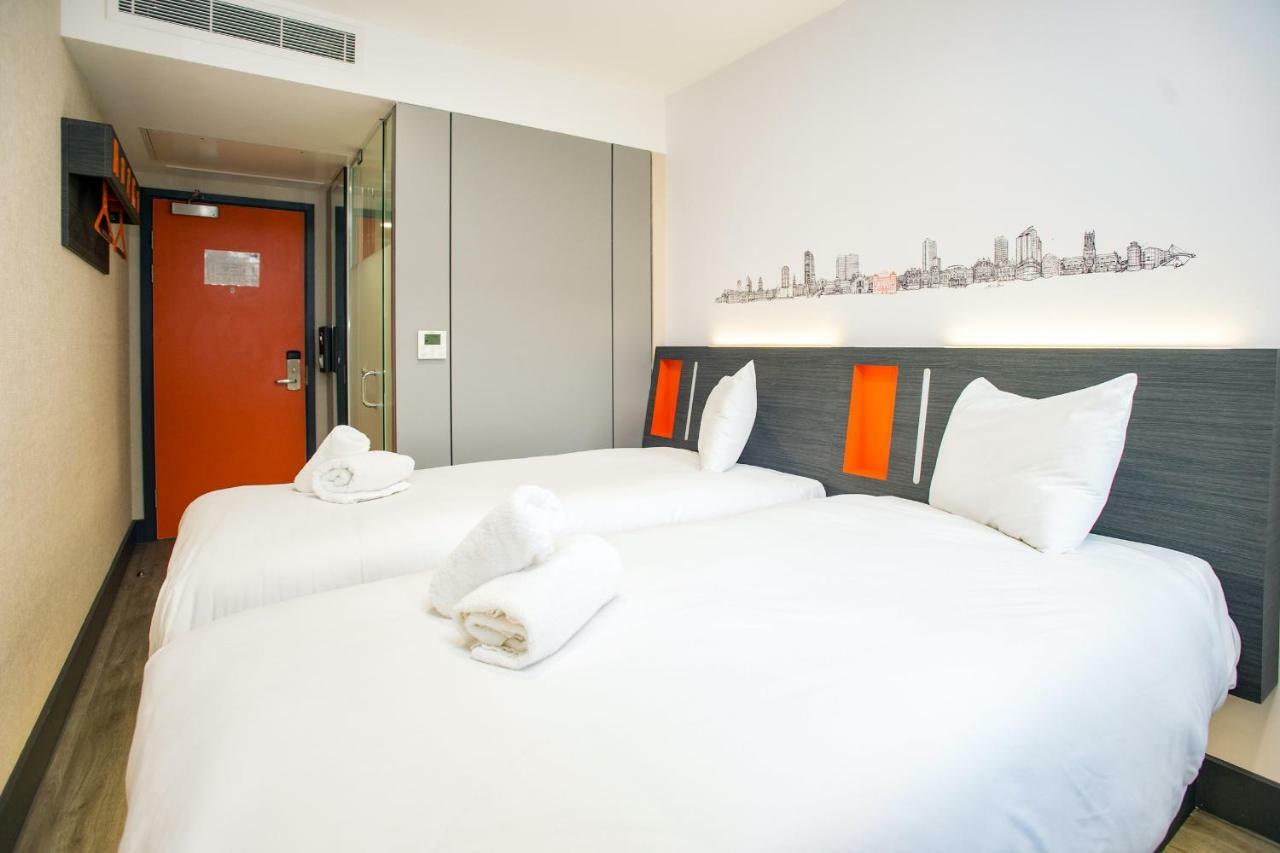 Easyhotel ミルトン・ケインズ エクステリア 写真